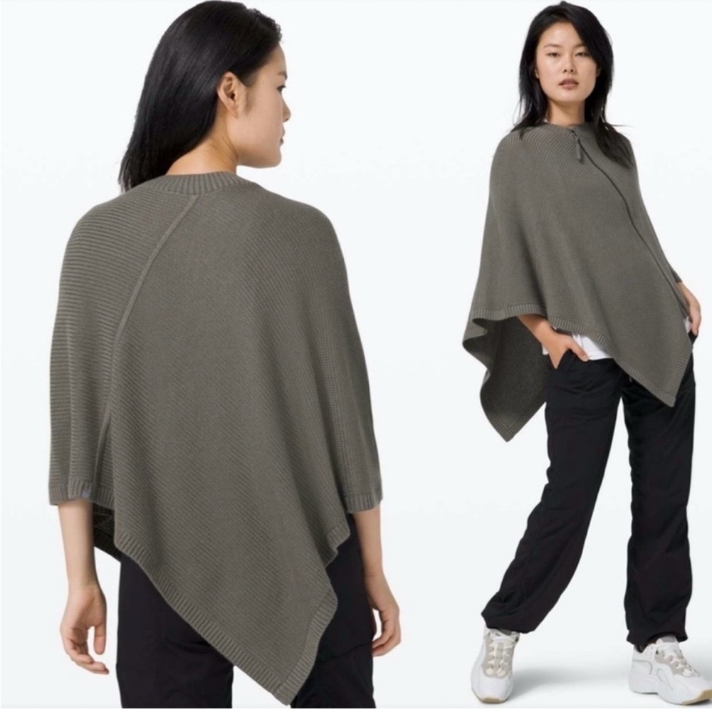 Lululemon On The Go Poncho - Grey
Sage